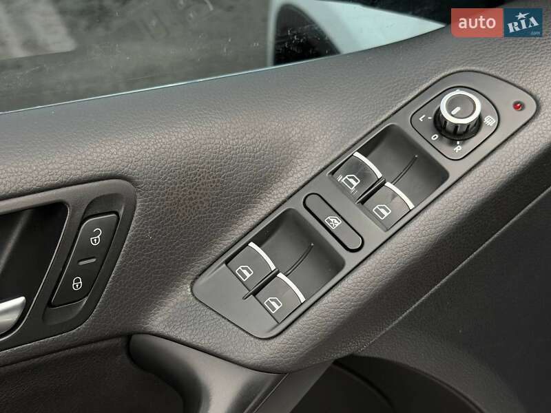 Внедорожник / Кроссовер Volkswagen Tiguan 2010 в Харькове фото 35 Внедорожник / Кроссовер Volkswagen Tiguan 2010 в Харькове