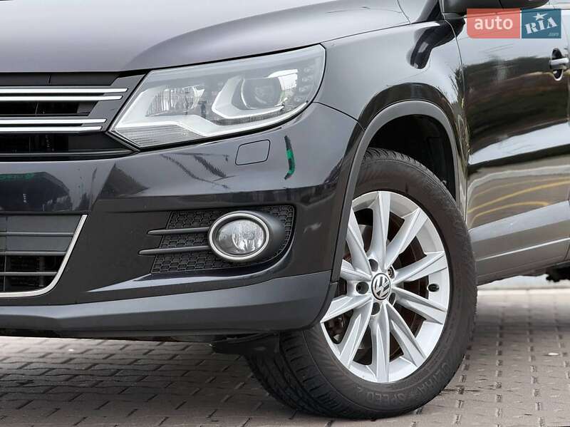 Позашляховик / Кросовер Volkswagen Tiguan 2014 в Києві