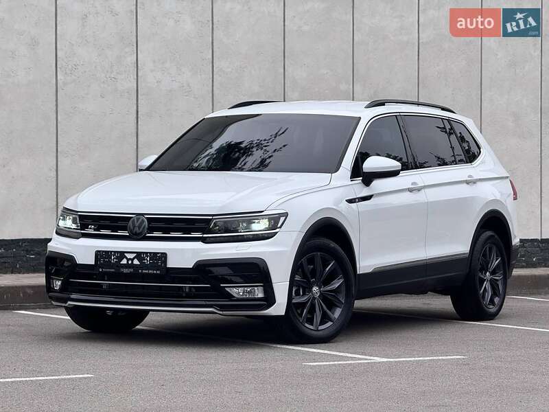 Внедорожник / Кроссовер Volkswagen Tiguan 2018 в Киеве фото 4 Внедорожник / Кроссовер Volkswagen Tiguan 2018 в Киеве