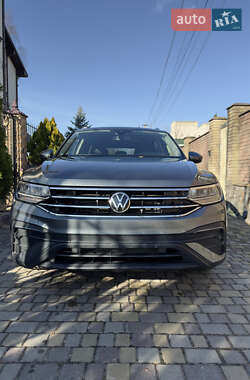 Внедорожник / Кроссовер Volkswagen Tiguan 2022 в Кременчуге