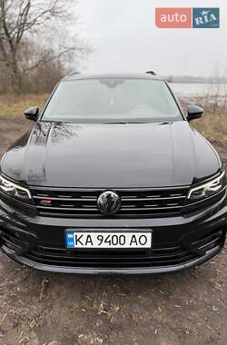 Внедорожник / Кроссовер Volkswagen Tiguan 2017 в Киеве