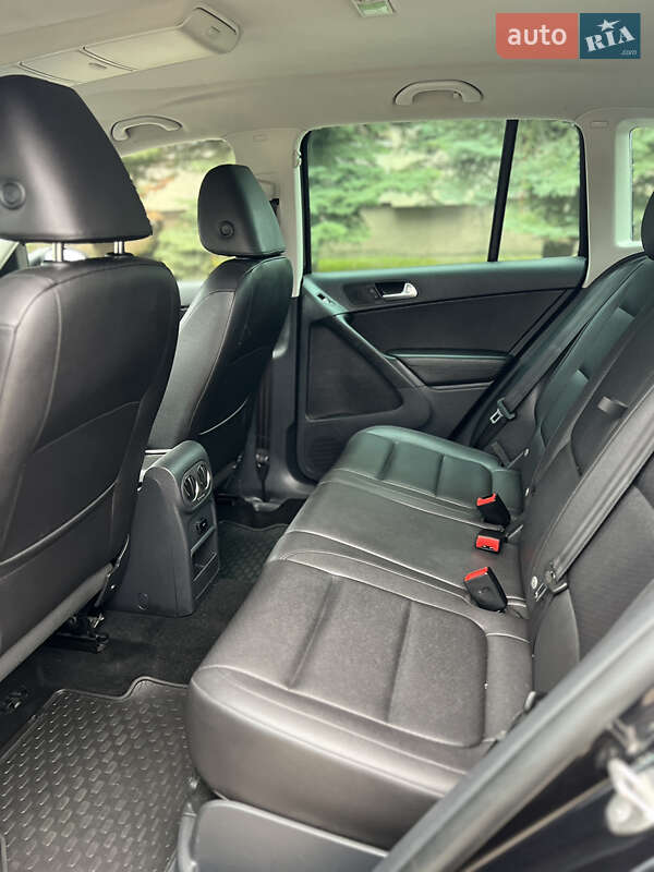 Внедорожник / Кроссовер Volkswagen Tiguan 2013 в Николаеве