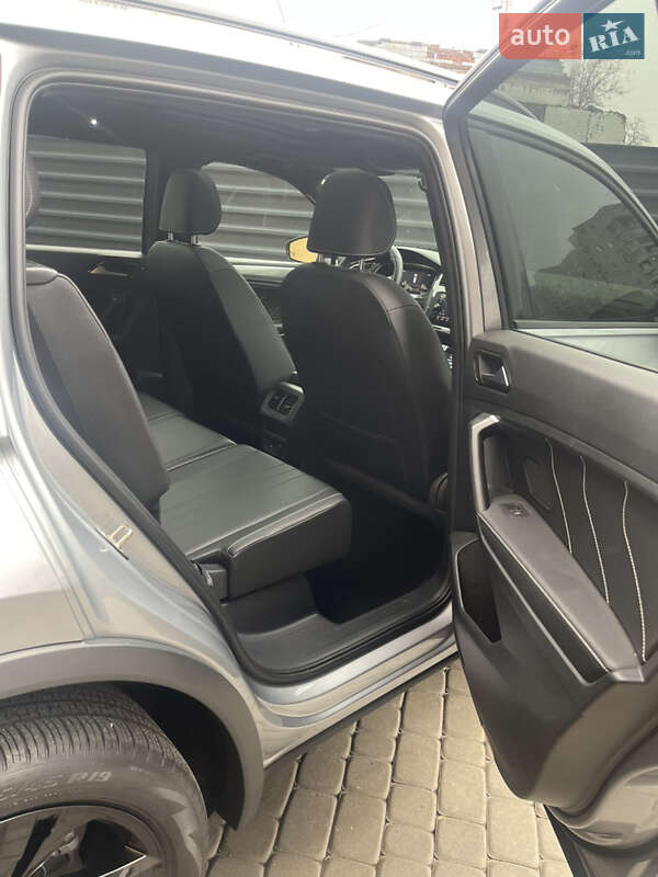 Внедорожник / Кроссовер Volkswagen Tiguan 2022 в Днепре