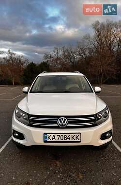 Внедорожник / Кроссовер Volkswagen Tiguan 2012 в Киеве