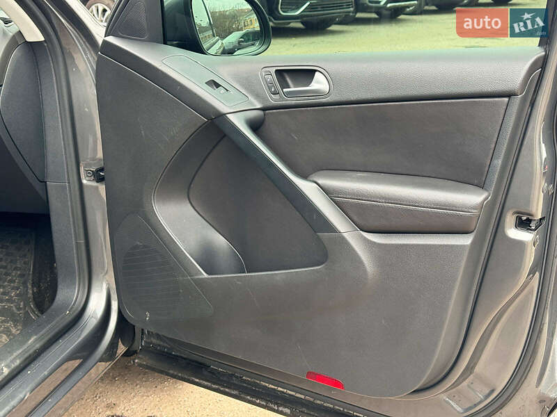 Внедорожник / Кроссовер Volkswagen Tiguan 2015 в Виннице фото 20 Внедорожник / Кроссовер Volkswagen Tiguan 2015 в Виннице