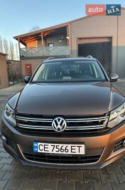 Внедорожник / Кроссовер Volkswagen Tiguan 2013 в Черновцах