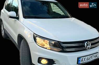Внедорожник / Кроссовер Volkswagen Tiguan 2013 в Харькове