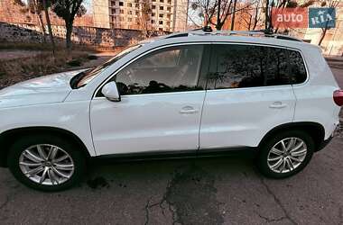 Позашляховик / Кросовер Volkswagen Tiguan 2012 в Києві