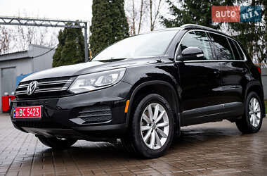 Внедорожник / Кроссовер Volkswagen Tiguan 2016 в Киеве