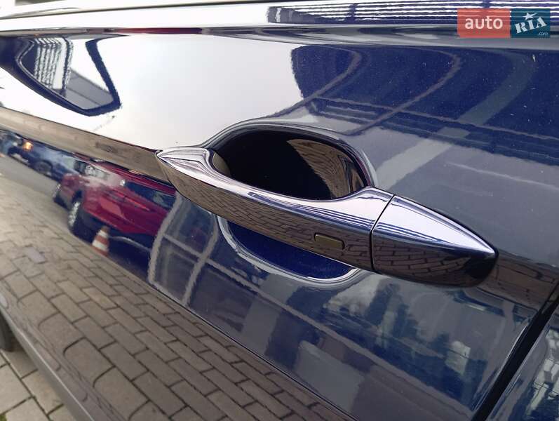 Внедорожник / Кроссовер Volkswagen Tiguan 2023 в Киеве