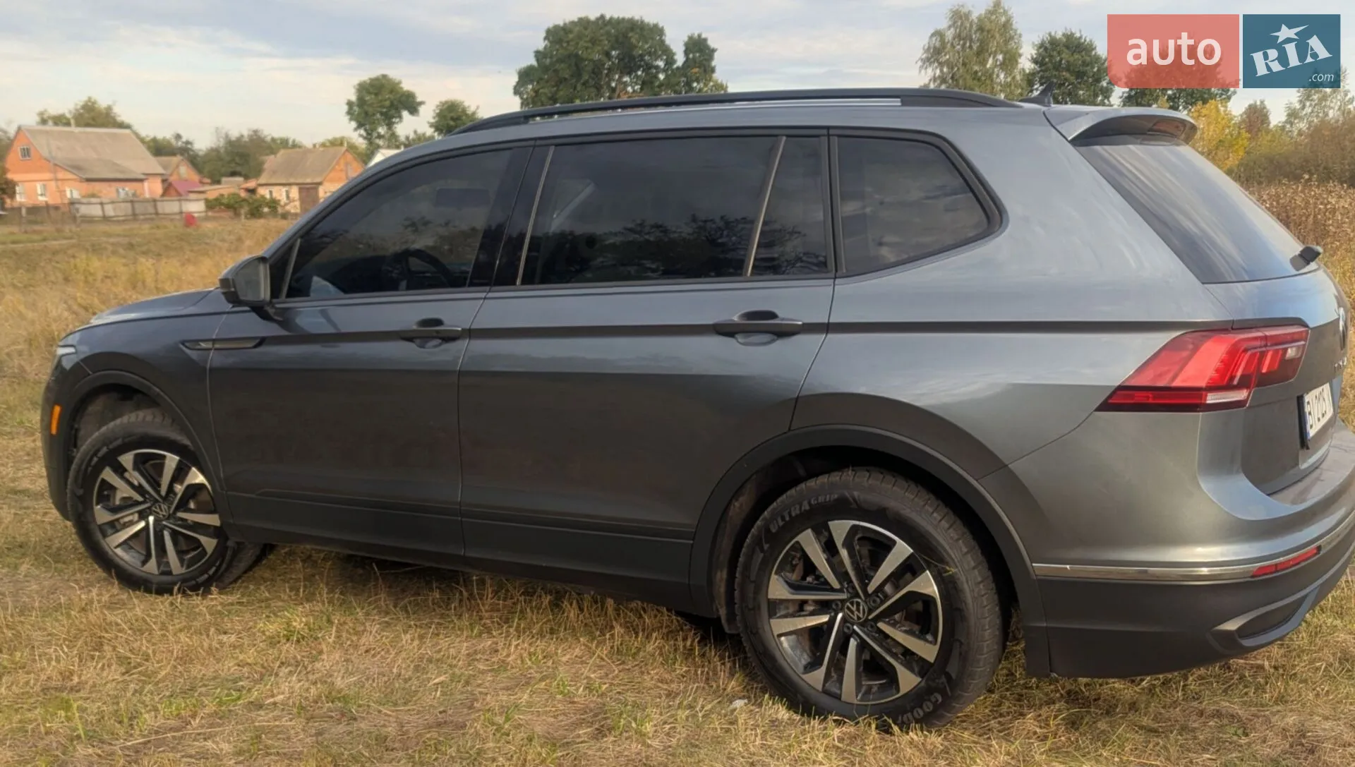2022 Volkswagen Tiguan - мініатюра 3