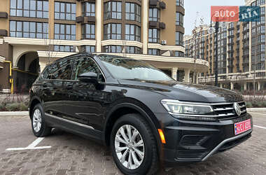 Внедорожник / Кроссовер Volkswagen Tiguan 2018 в Киеве