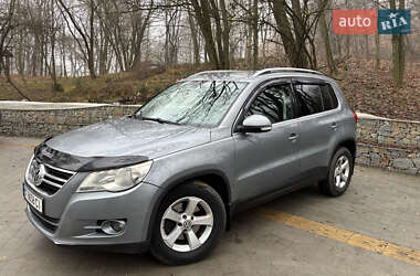 Внедорожник / Кроссовер Volkswagen Tiguan 2009 в Львове