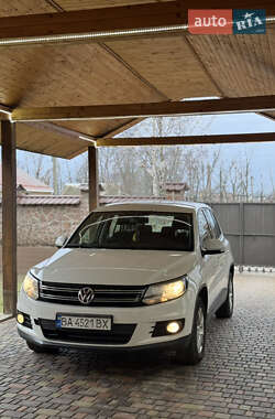 Внедорожник / Кроссовер Volkswagen Tiguan 2011 в Кропивницком
