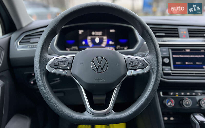 Внедорожник / Кроссовер Volkswagen Tiguan 2023 в Львове