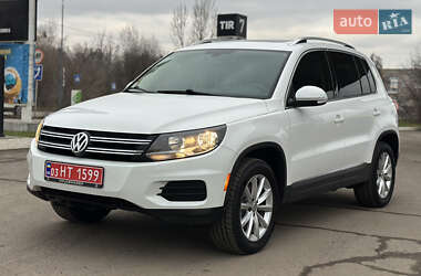 Внедорожник / Кроссовер Volkswagen Tiguan 2017 в Дубно