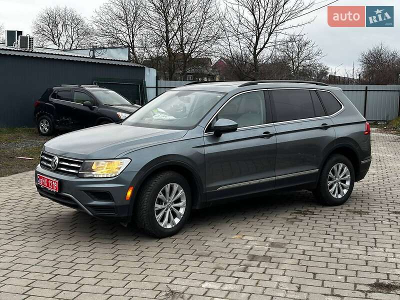 Внедорожник / Кроссовер Volkswagen Tiguan 2018 в Луцке