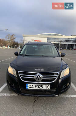 Позашляховик / Кросовер Volkswagen Tiguan 2008 в Києві