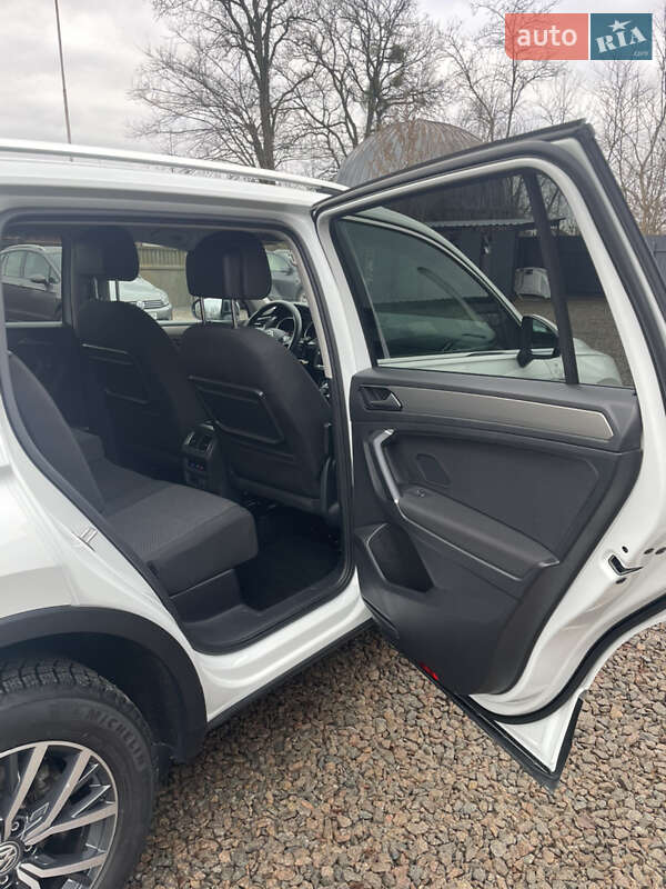 Внедорожник / Кроссовер Volkswagen Tiguan 2018 в Коростене