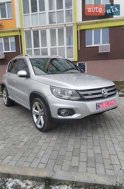 Позашляховик / Кросовер Volkswagen Tiguan 2016 в Полтаві