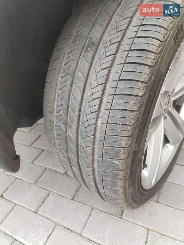 Внедорожник / Кроссовер Volkswagen Tiguan 2016 в Полтаве