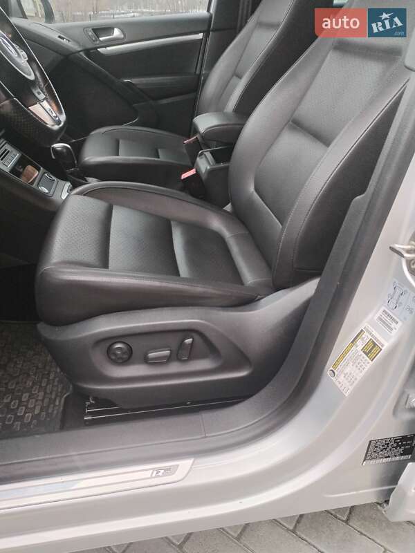 Внедорожник / Кроссовер Volkswagen Tiguan 2016 в Полтаве