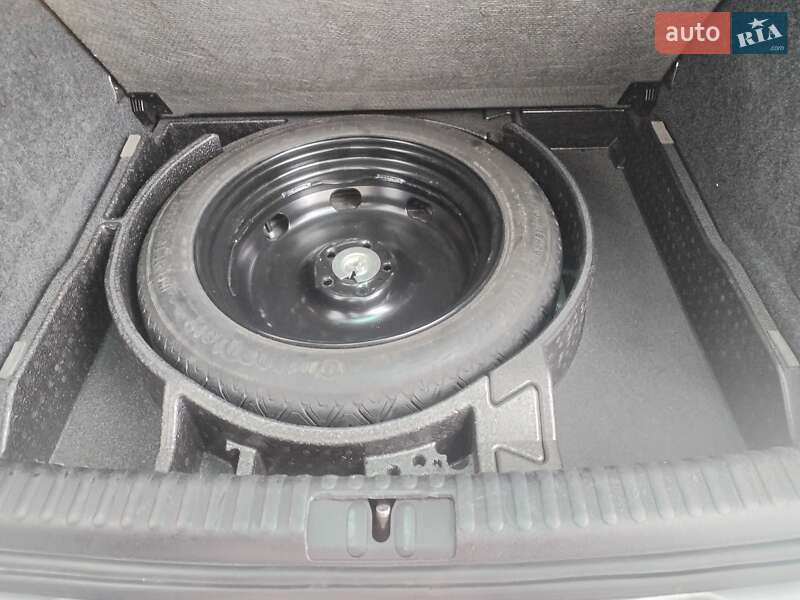 Внедорожник / Кроссовер Volkswagen Tiguan 2016 в Полтаве