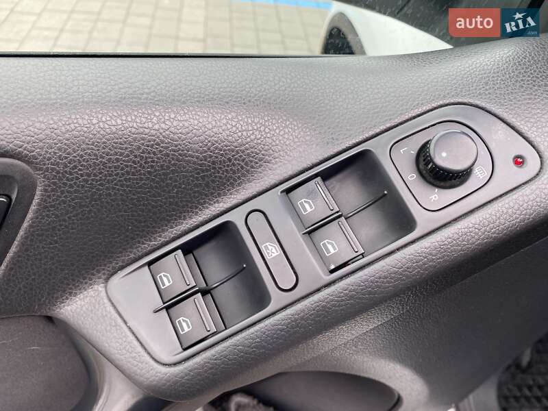 Внедорожник / Кроссовер Volkswagen Tiguan 2014 в Львове