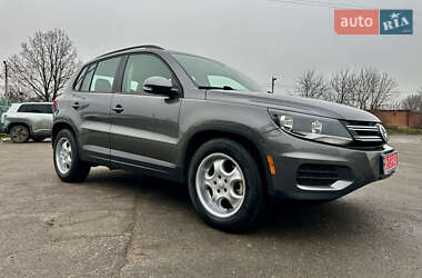 Внедорожник / Кроссовер Volkswagen Tiguan 2016 в Полтаве