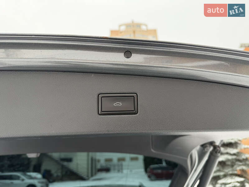 Внедорожник / Кроссовер Volkswagen Tiguan 2019 в Харькове