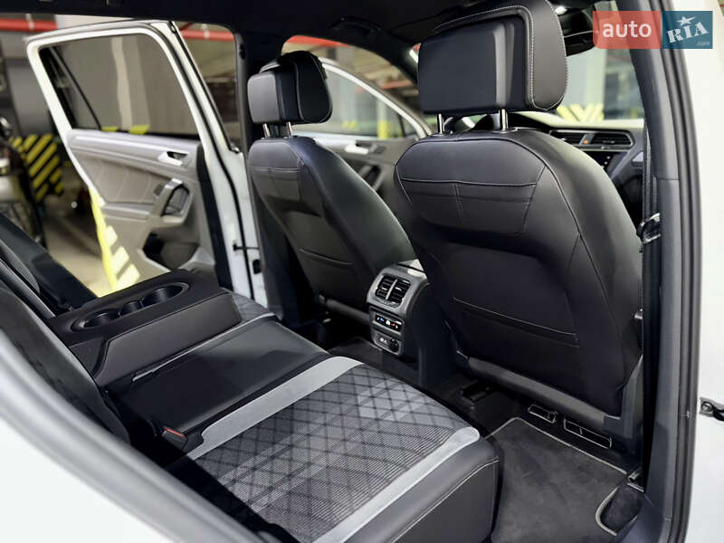 Внедорожник / Кроссовер Volkswagen Tiguan 2023 в Киеве