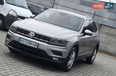 Внедорожник / Кроссовер Volkswagen Tiguan 2017 в Мукачево