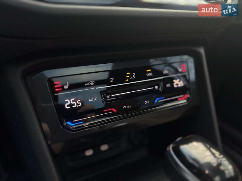 Внедорожник / Кроссовер Volkswagen Tiguan 2022 в Днепре