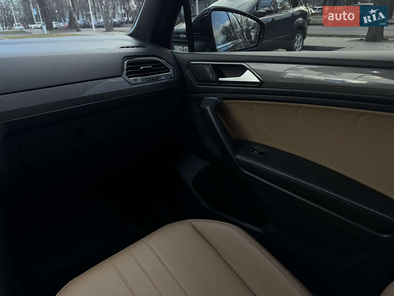 Внедорожник / Кроссовер Volkswagen Tiguan 2022 в Днепре