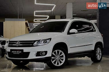 Внедорожник / Кроссовер Volkswagen Tiguan 2014 в Николаеве