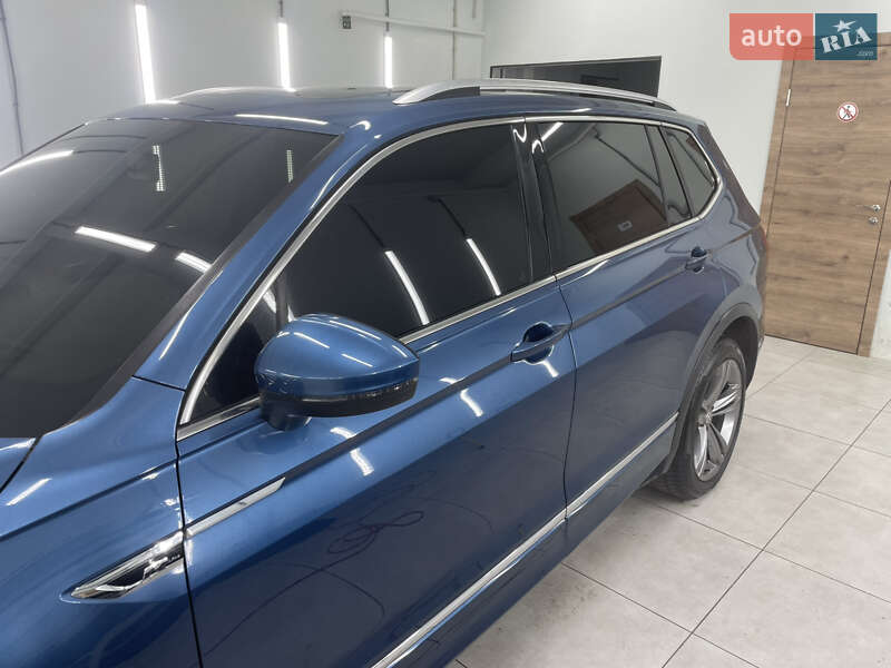 Внедорожник / Кроссовер Volkswagen Tiguan 2018 в Киеве