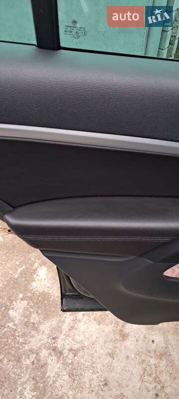 Внедорожник / Кроссовер Volkswagen Tiguan 2016 в Кобеляках