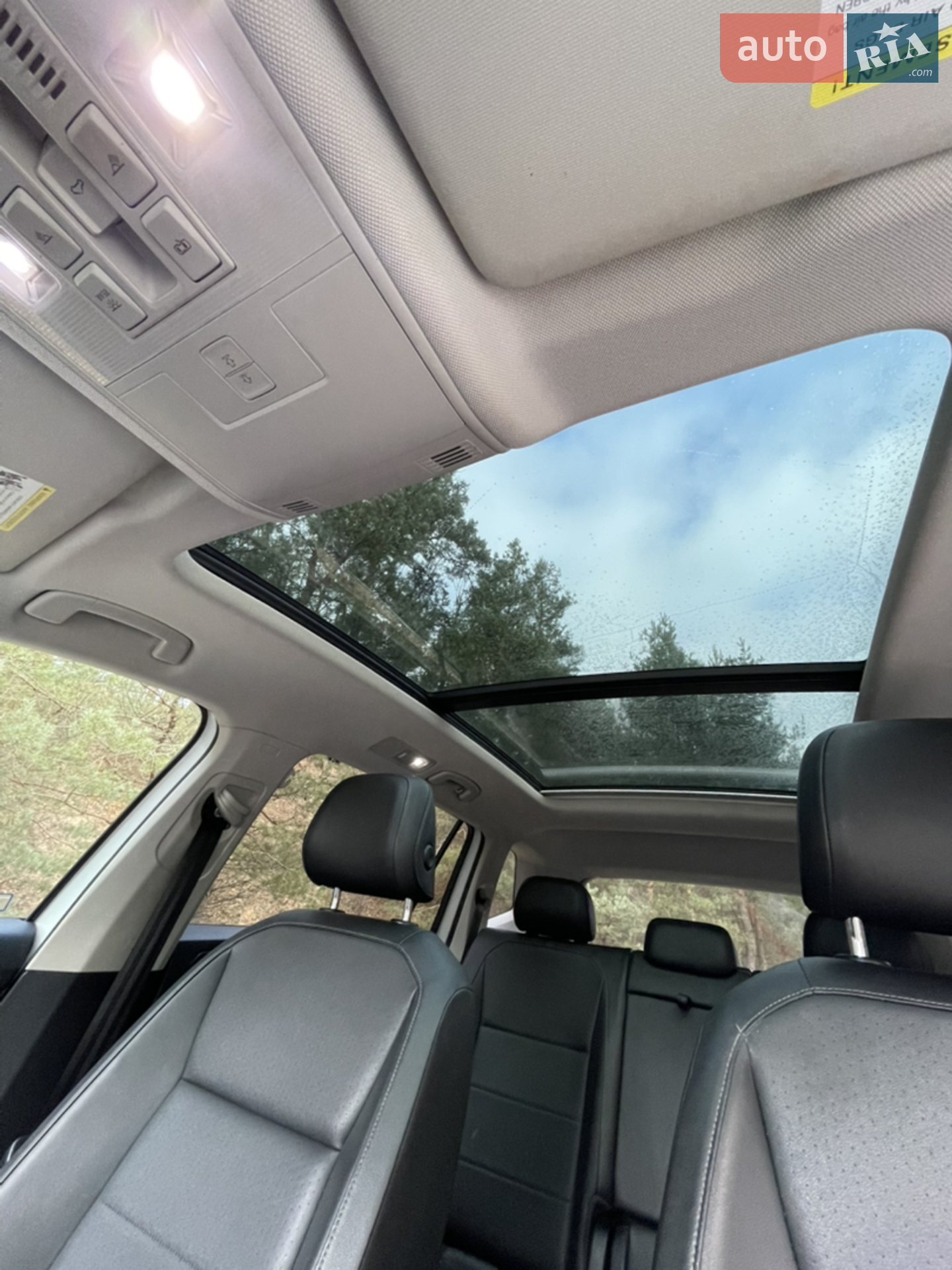 2018 Volkswagen Tiguan - мініатюра 12
