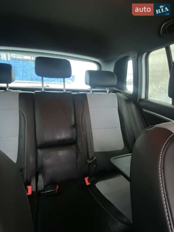 Внедорожник / Кроссовер Volkswagen Tiguan 2015 в Ивано-Франковске