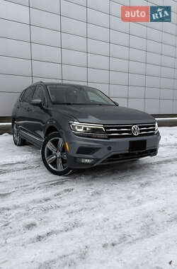 Позашляховик / Кросовер Volkswagen Tiguan 2017 в Києві
