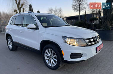 Внедорожник / Кроссовер Volkswagen Tiguan 2017 в Луцке