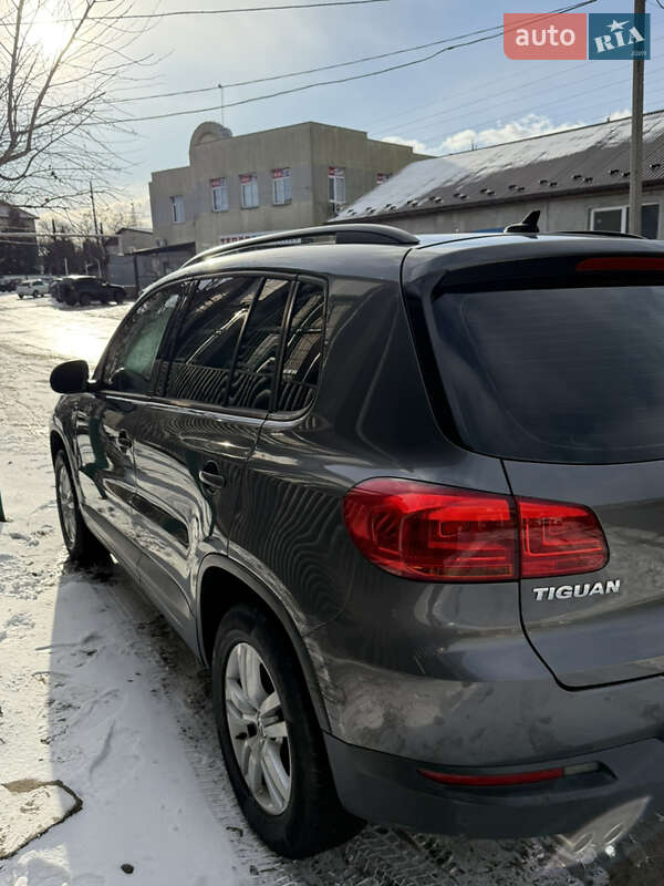 Внедорожник / Кроссовер Volkswagen Tiguan 2015 в Ужгороде фото 2 Внедорожник / Кроссовер Volkswagen Tiguan 2015 в Ужгороде