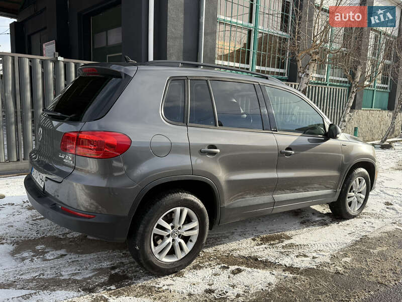 Внедорожник / Кроссовер Volkswagen Tiguan 2015 в Ужгороде фото 8 Внедорожник / Кроссовер Volkswagen Tiguan 2015 в Ужгороде