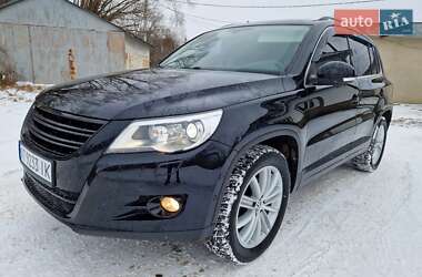 Внедорожник / Кроссовер Volkswagen Tiguan 2010 в Калуше