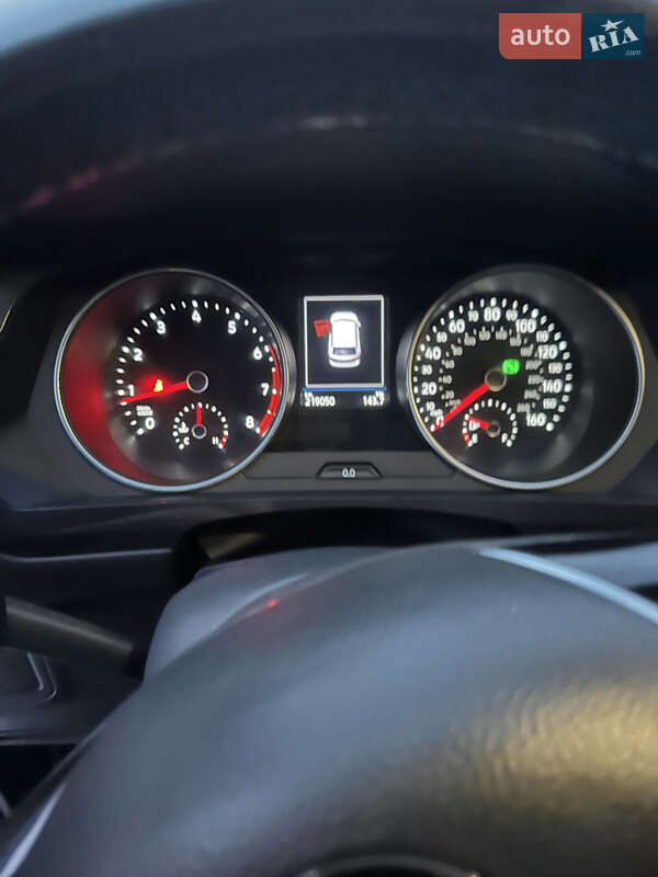 Внедорожник / Кроссовер Volkswagen Tiguan 2018 в Ровно