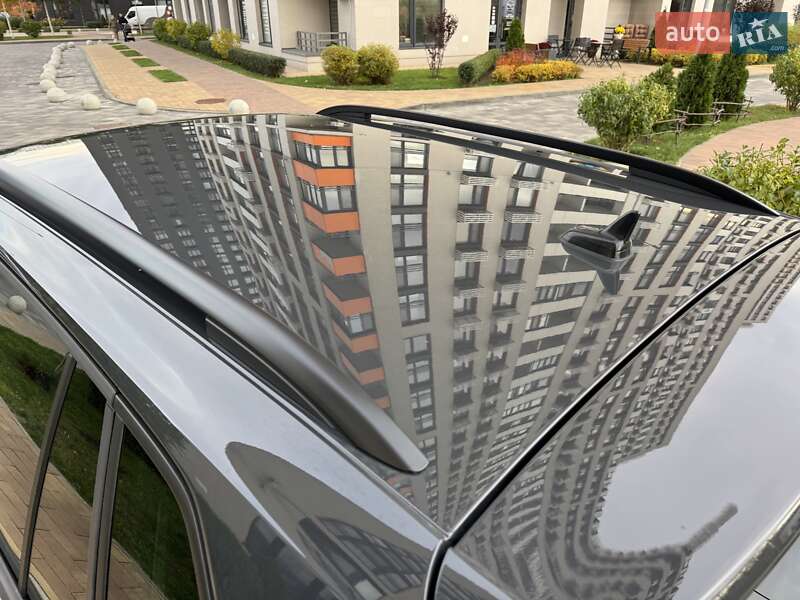 Внедорожник / Кроссовер Volkswagen Tiguan 2021 в Киеве