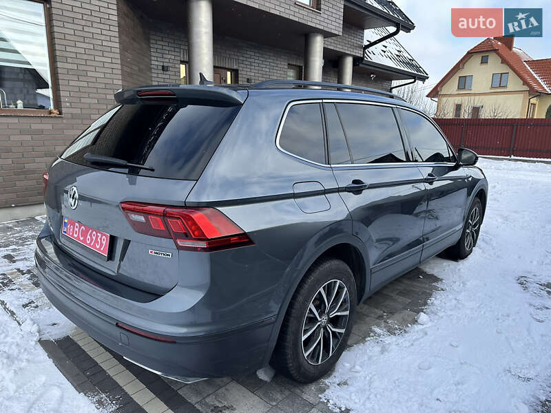 Внедорожник / Кроссовер Volkswagen Tiguan 2019 в Луцке