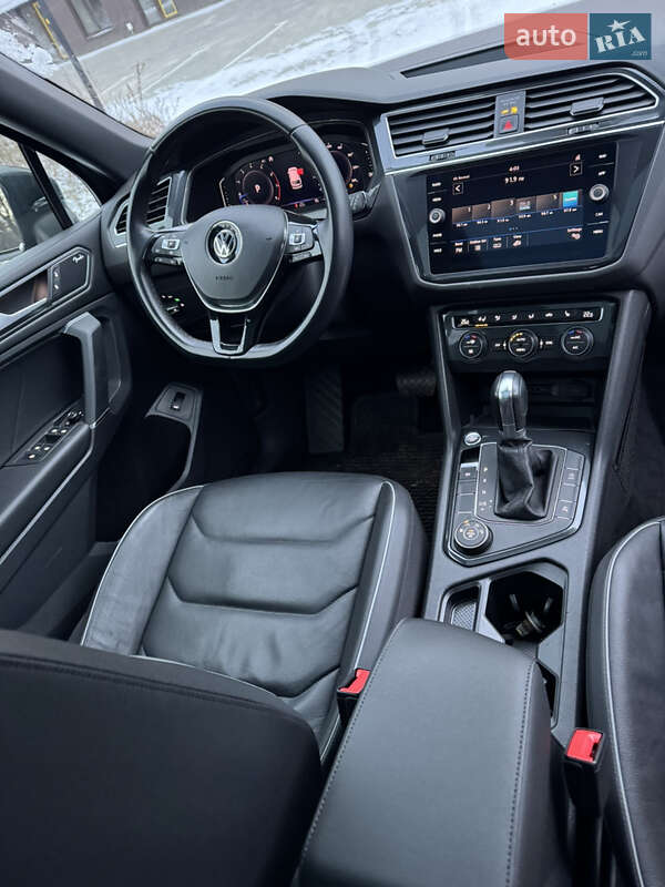 Позашляховик / Кросовер Volkswagen Tiguan 2019 в Луцьку фото 20 Позашляховик / Кросовер Volkswagen Tiguan 2019 в Луцьку