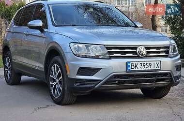 Позашляховик / Кросовер Volkswagen Tiguan 2020 в Рівному