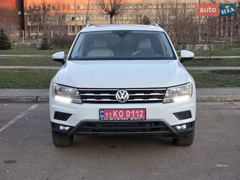 Позашляховик / Кросовер Volkswagen Tiguan 2020 в Кривому Розі фото 17 Позашляховик / Кросовер Volkswagen Tiguan 2020 в Кривому Розі